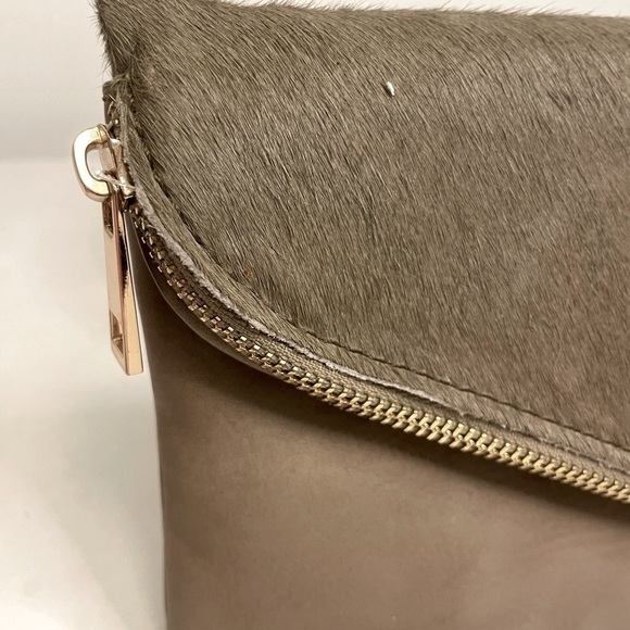 SOLE SOCIETY Tami Fur Clutch NWOT - Picture 6 of 14